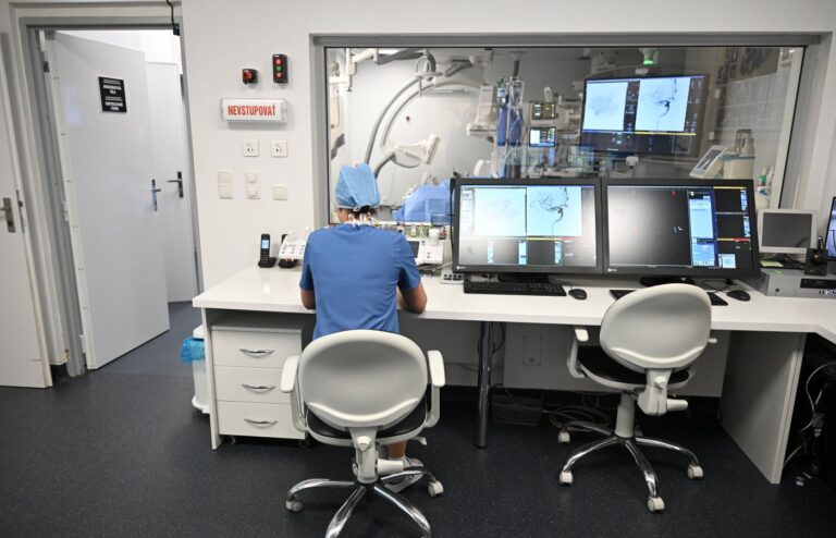 Modern MRI- és CT-berendezéseket helyeztek üzembe a kassai kórházban, az endoszkópos részleg is megújult